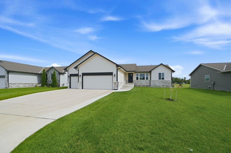 10514 Wilkinson , Maize, KS 67101