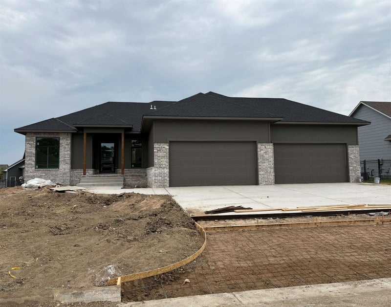 1526 N Shadow Rock Dr, Andover, KS 67002