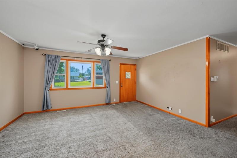 2508 Simmons , Salina, KS 67401
