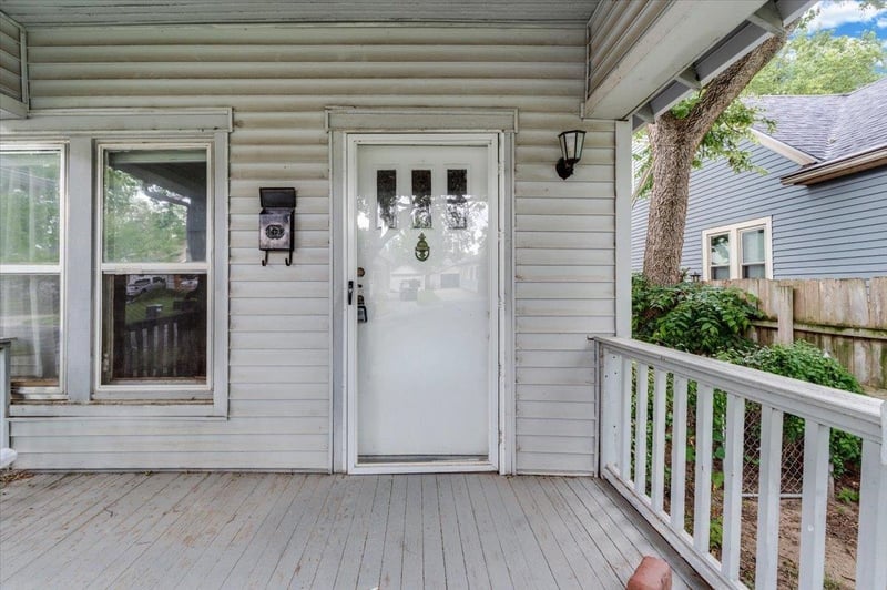1026 Perry Ave, Wichita, KS 67203