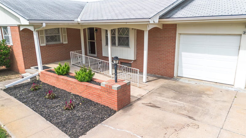 3955 Athenian , Wichita, KS 67204