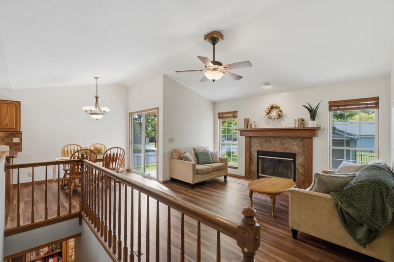 433 Firefly Ct, Wichita, KS 67235