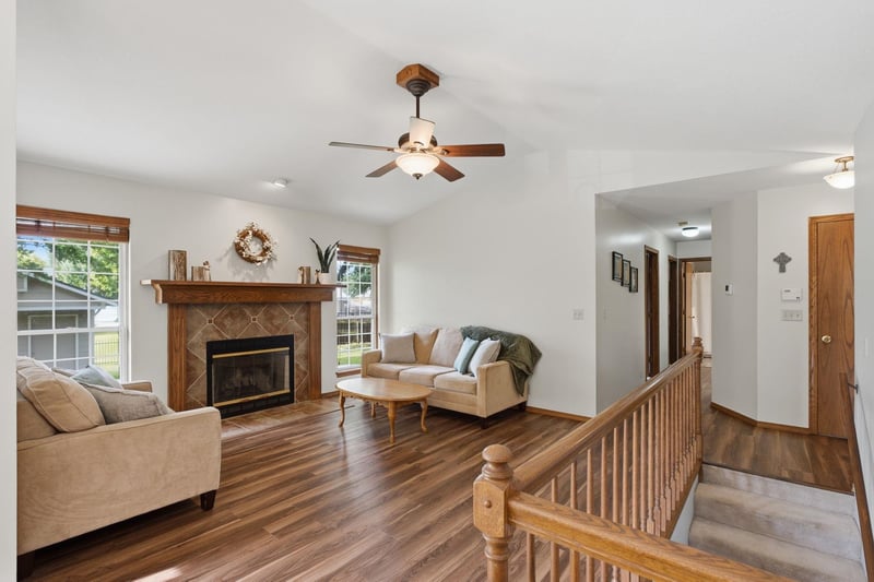 433 Firefly Ct, Wichita, KS 67235