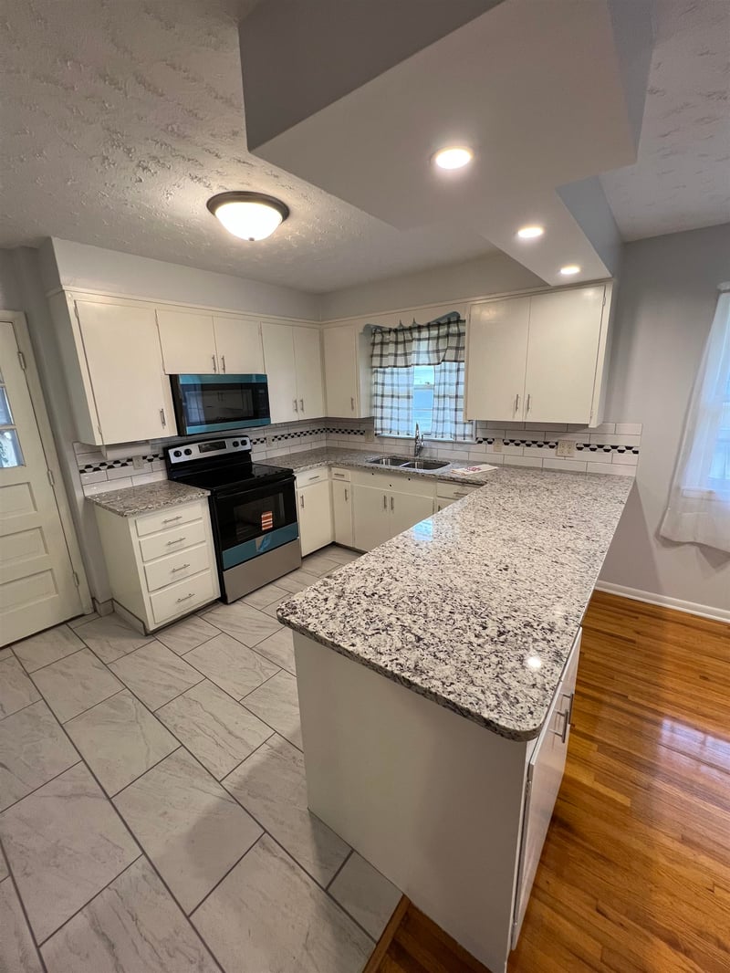 1600 4th , Newton, KS 67114