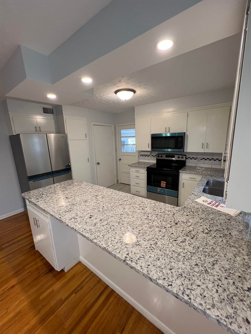 1600 4th , Newton, KS 67114