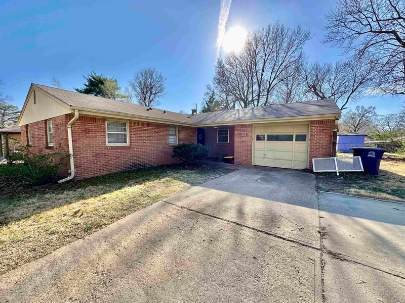 1753 Cassell Rd, Manhattan, KS 66502