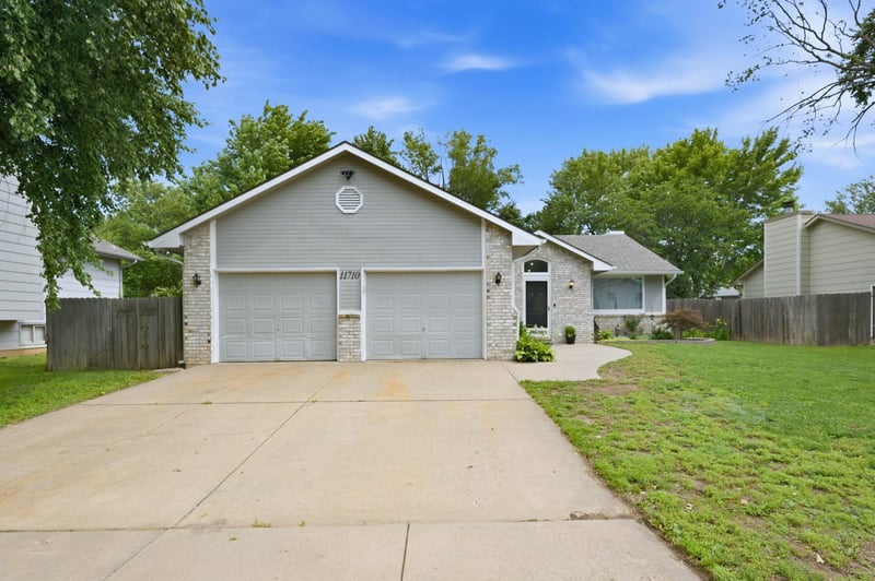 11710 Murdock , Wichita, KS 67212