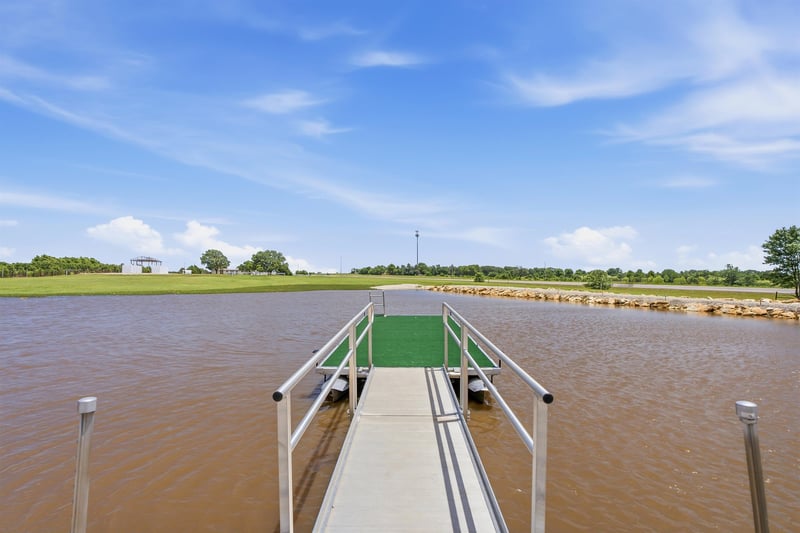10911 Pawnee Rd, Leon, KS 67074