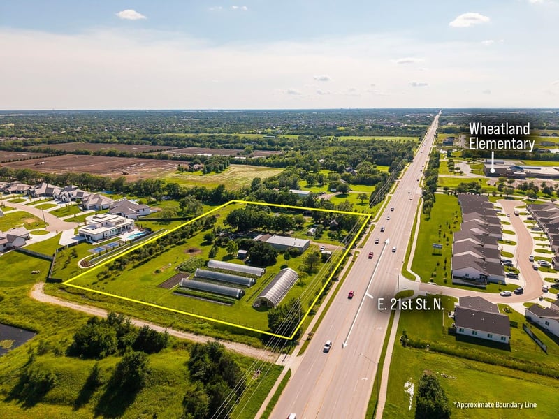 15615 E 21st St N, Wichita, KS 67230