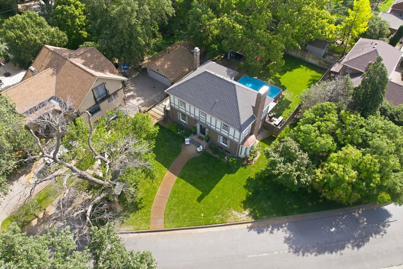 960 N Back Bay, Wichita, KS 67203