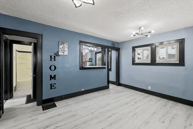 208 N Kansas, Wichita, KS 67214