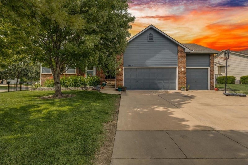2682 Shefford Ct, Wichita, KS 67205