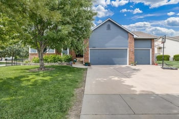 2682 N Shefford Ct, Wichita, KS 67205