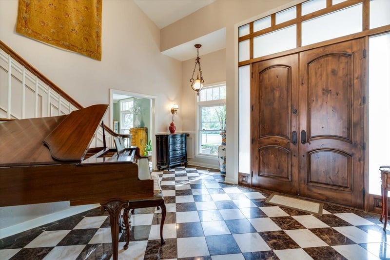 122 Ridgecrest , Wichita, KS 67218