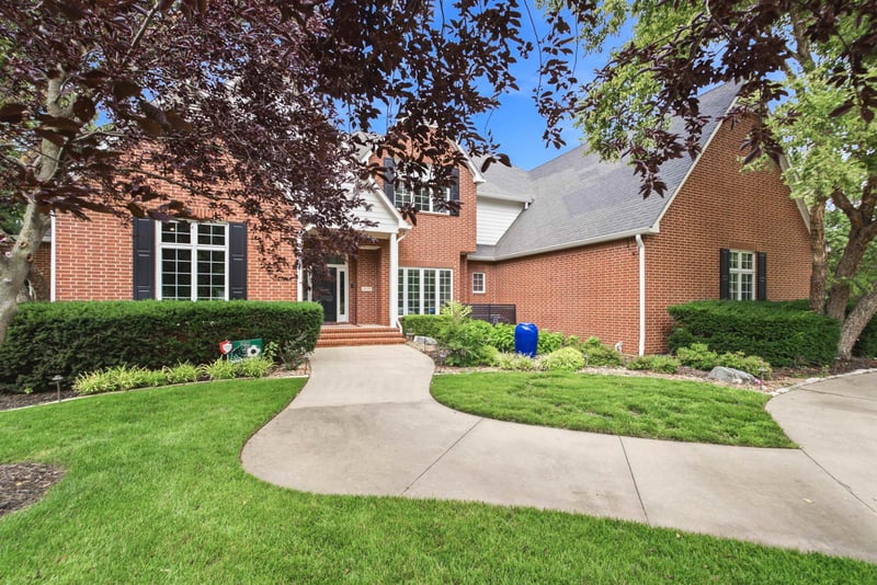 419 Brook Forest Rd, Derby, KS 67037