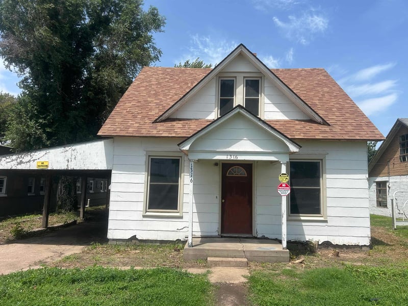 1316 N A, Wellington, KS 67152