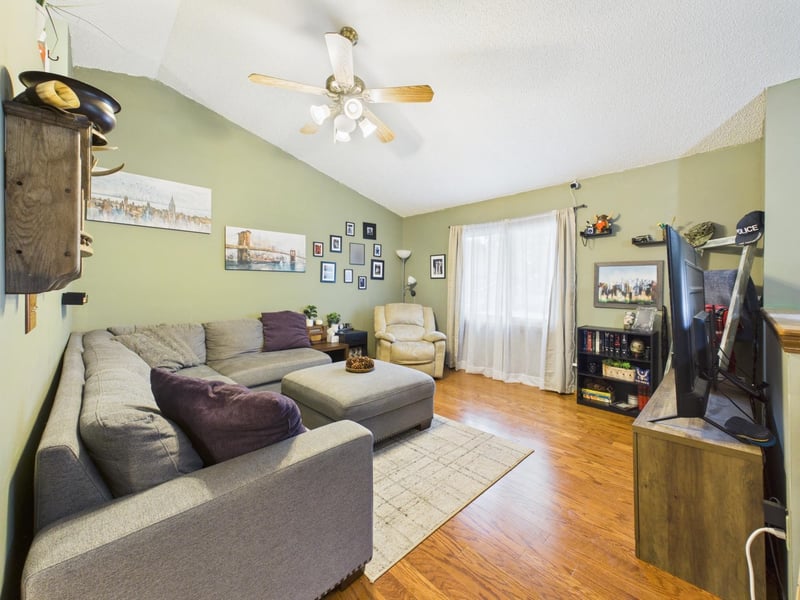 245 Cherokee Ct, Kechi, KS 67067