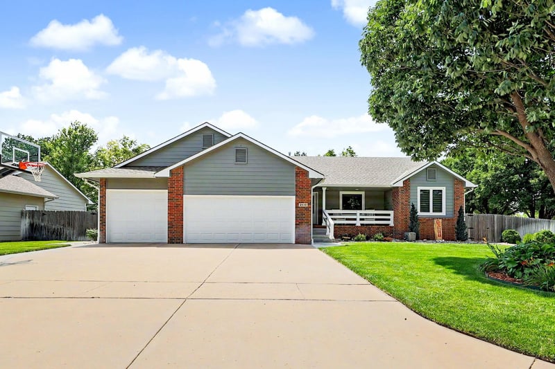 2510 Shefford Ct, Wichita, KS 67205