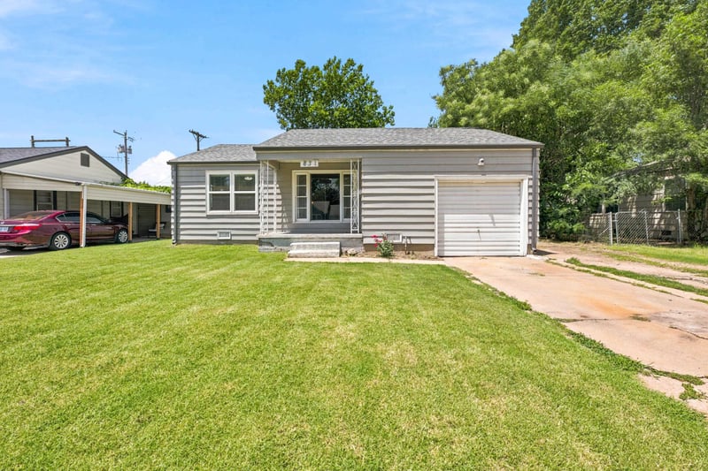 831 Christine Ave, Wichita, KS 67218