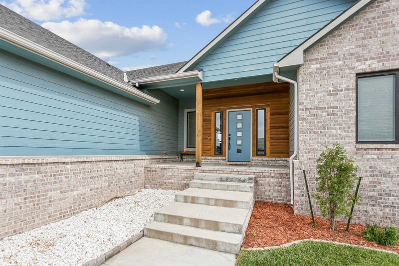 2729 Eagle Ct, Wichita, KS 67226