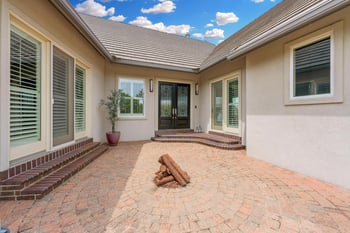 10817 E Glengate Cir, Wichita, KS 67206