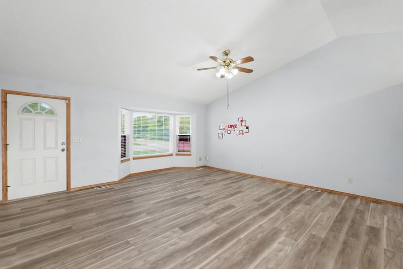 1920 Leeanne Ln, Wichita, KS 67207