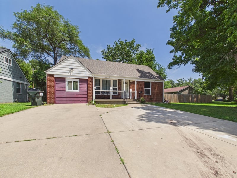 4844 Morris St, Wichita, KS 67218