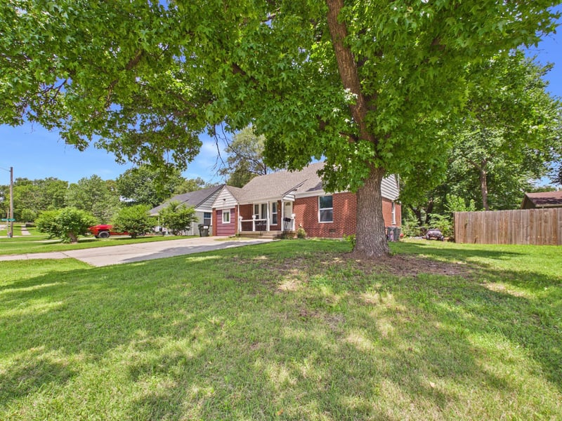 4844 Morris St, Wichita, KS 67218