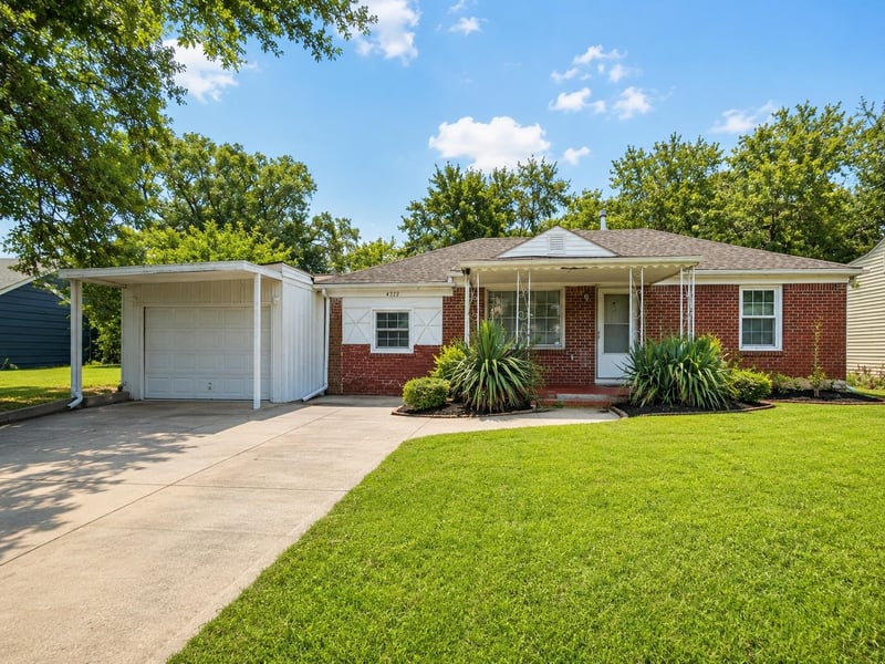 4322 E Vesta Dr, Wichita, KS 67208