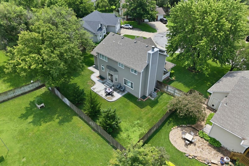 224 Pinecrest Ct, Andover, KS 67002