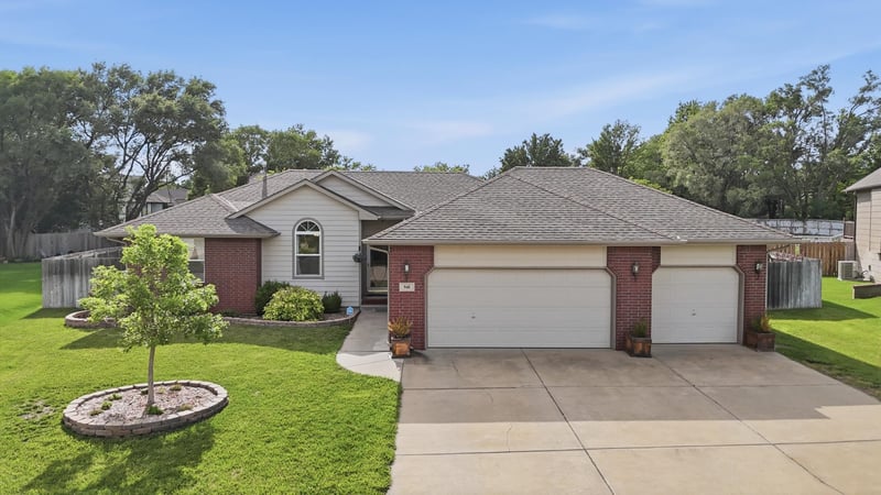 941 Sandalwood, Wichita, KS 67230