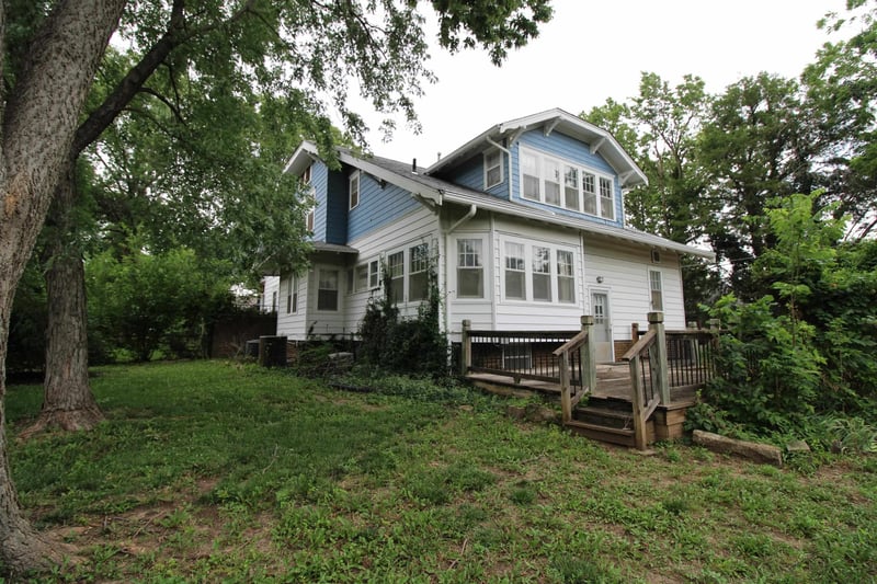 823 Pine Ave, El Dorado, KS 67042