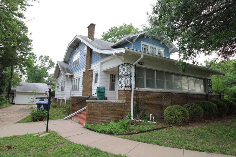 823 W Pine Ave, El Dorado, KS 67042