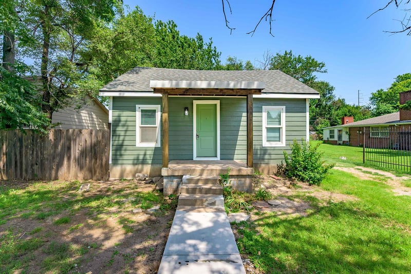 1242 Piatt Ave, Wichita, KS 67214
