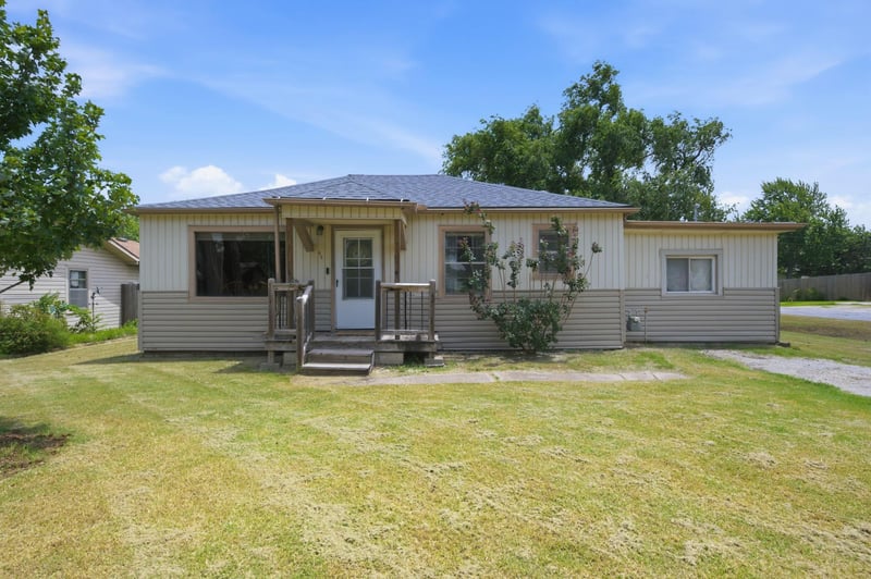 410 Kansas St, Benton, KS 67017-9001
