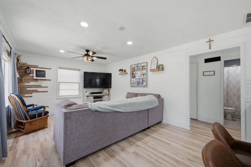 410 Kansas St, Benton, KS 67017-9001