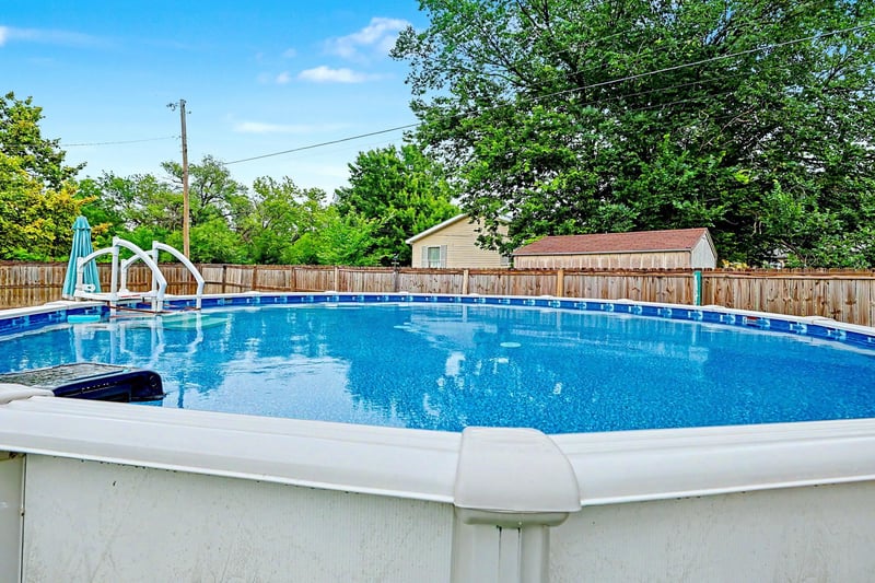 1556 Poplar , Wichita, KS 67214