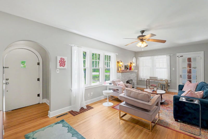 1239 N Perry Ave, Wichita, KS 67203