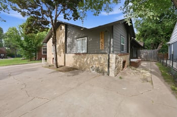 549-551 S Glendale Ave, Wichita, KS 67218