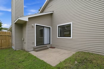 2547 S Yellowstone Ct, Wichita, KS 67215