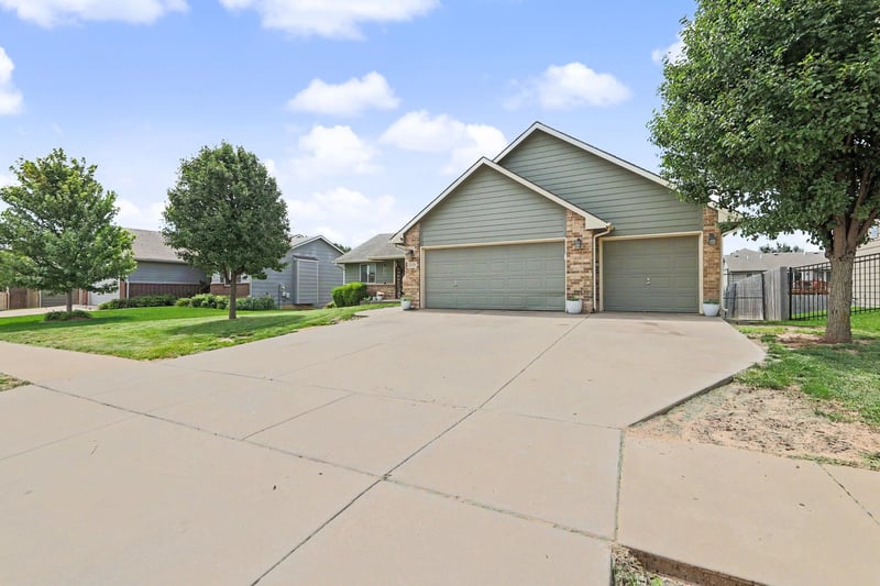 1419 Alise , Derby, KS 67037