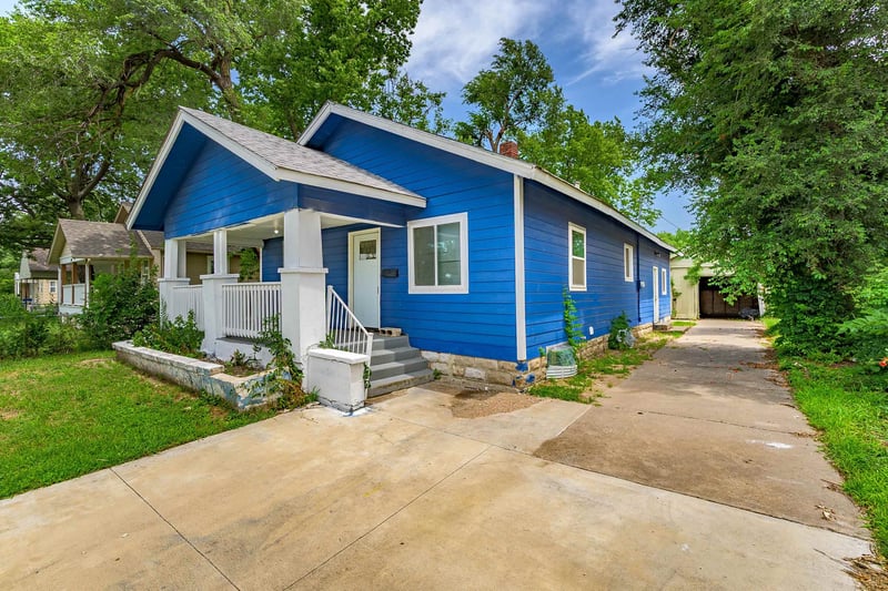 1106 Grove Ave, Wichita, KS 67214