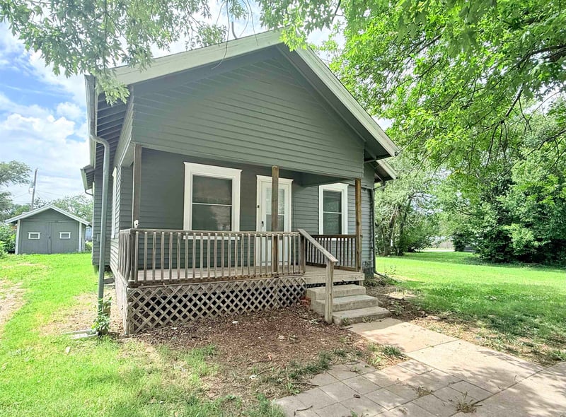 217 N Lincoln, Hillsboro, KS 67063