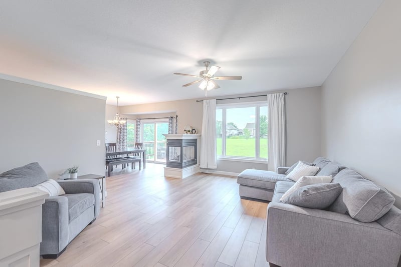 933 Lost Hills Ct, Derby, KS 67037