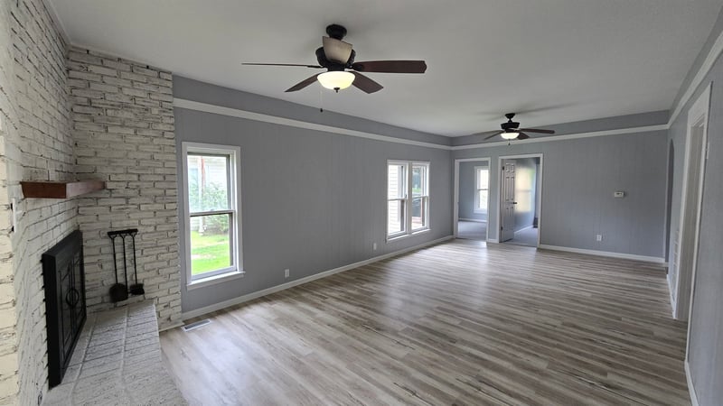 614 C St, Arkansas City, KS 67005