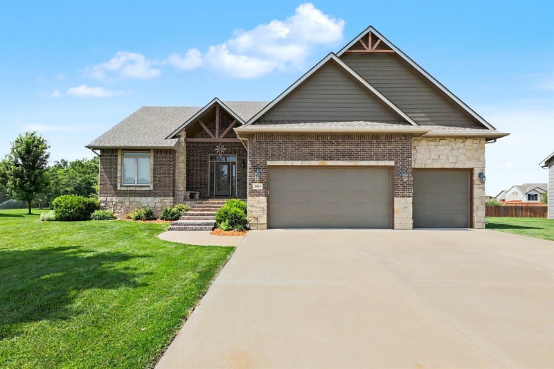1615 Obsidian St, Wichita, KS 67235