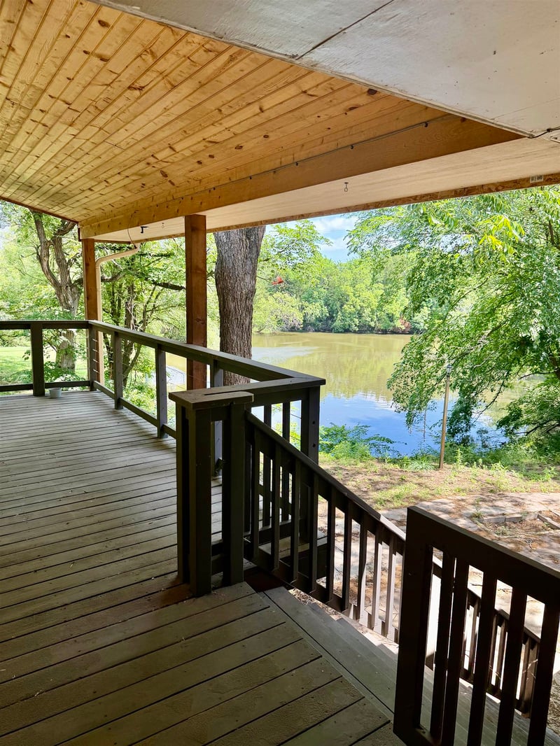 1537 Milton Ct, Derby, KS 67037