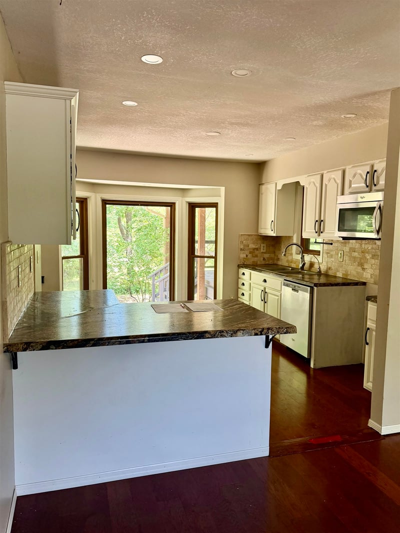 1537 Milton Ct, Derby, KS 67037