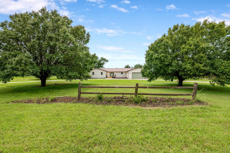 8909 Spencer , Sedgwick, KS 67135