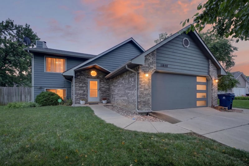 11850 Neville Ct, Wichita, KS 67205